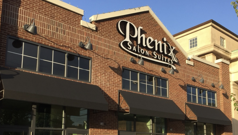 Why Smaller Footprints Are Driving the Next Phase of Salon Suite Franchise Growth